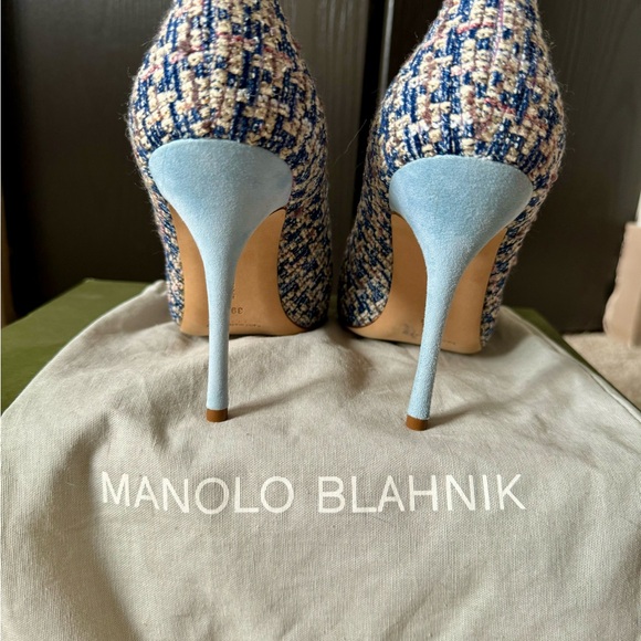 Tweed Manolo Blahnik heels - Picture 5 of 6